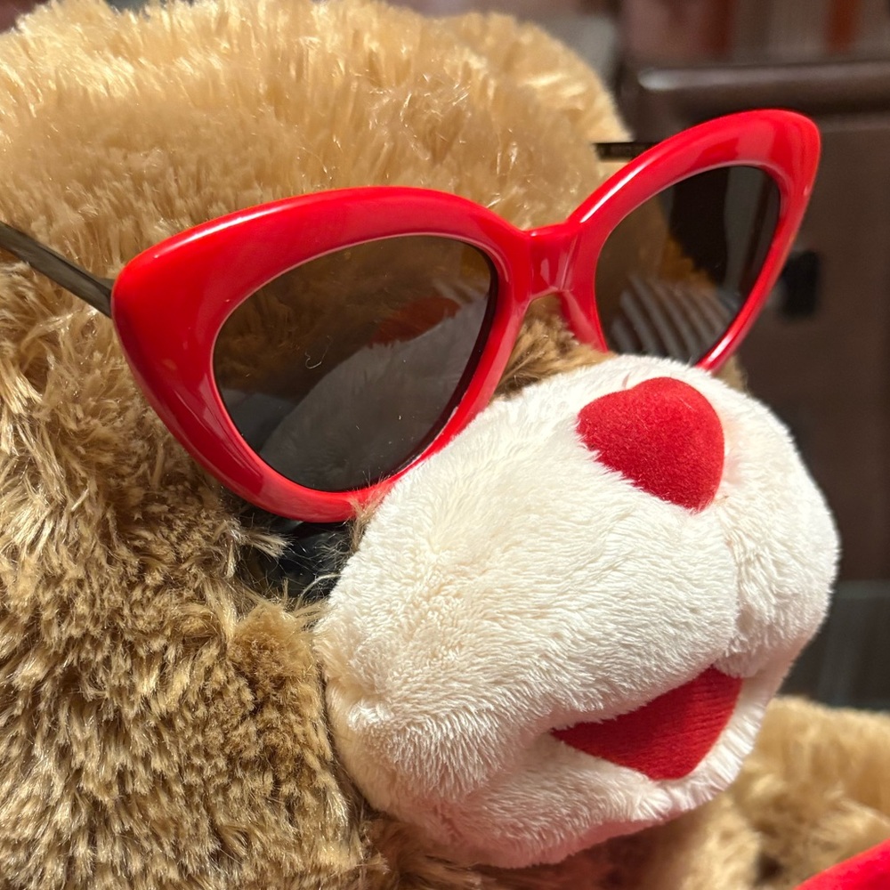 Red Cat-Eye Sunglasses by Zara - Picture 6 of 8